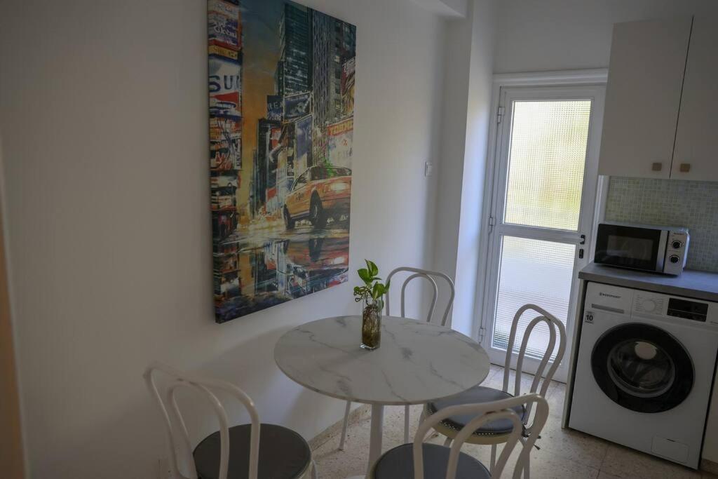 Cozy 2 Bdr Nicosia City Free Parking Wifi Εξωτερικό φωτογραφία